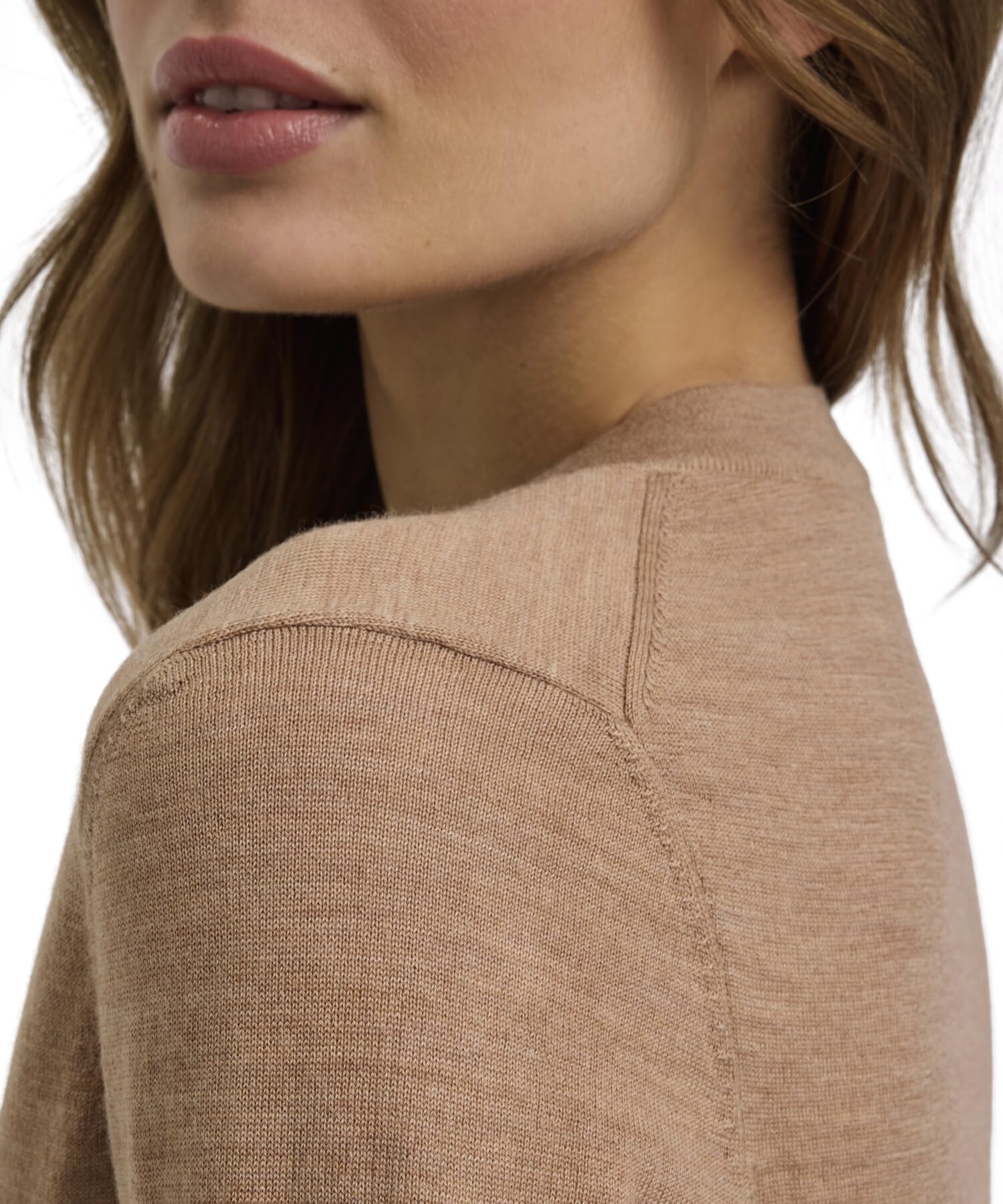 falke-cotton-touch-v-neck-pullover-merinowolle-schwarz image 5