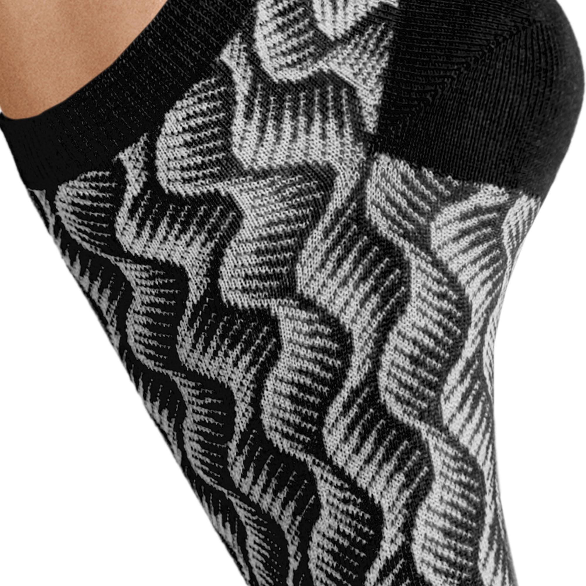 hudson-only-wave-sneakersocken-schwarz-39-42-wellenmuster image 2