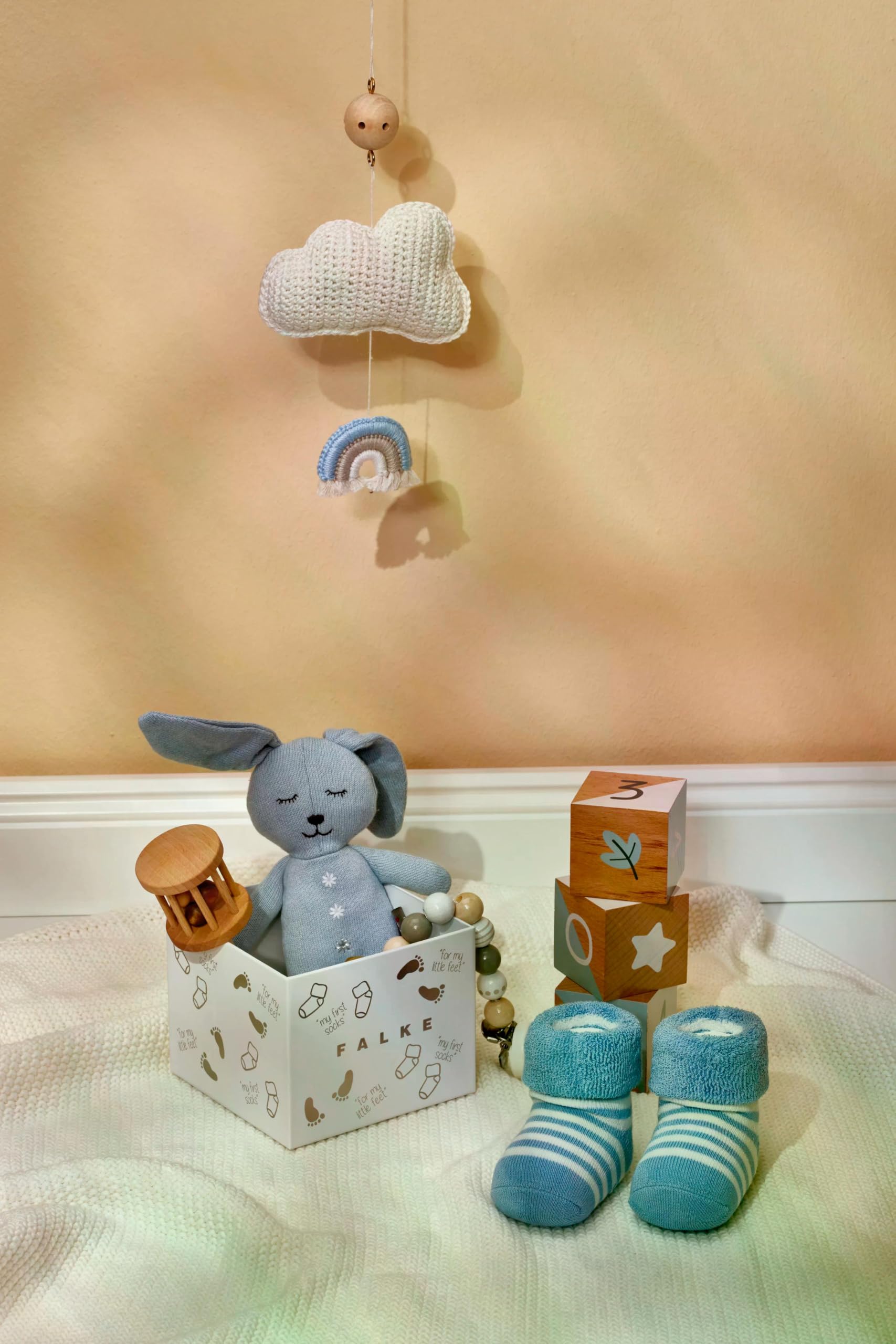 falke-erstling-baby-socken-wei-baumwolle-pl-sch image 2