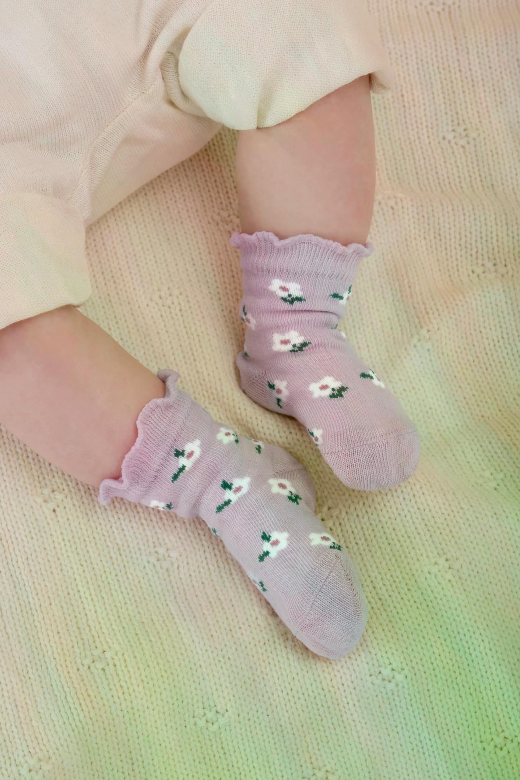 falke-erstling-little-ditsy-flowers-baby-socken-baumwolle image 3
