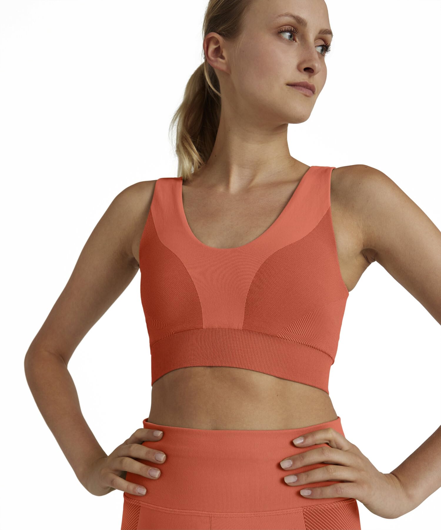 falke-madison-core-seamless-sport-bh-low-support-herb image 4