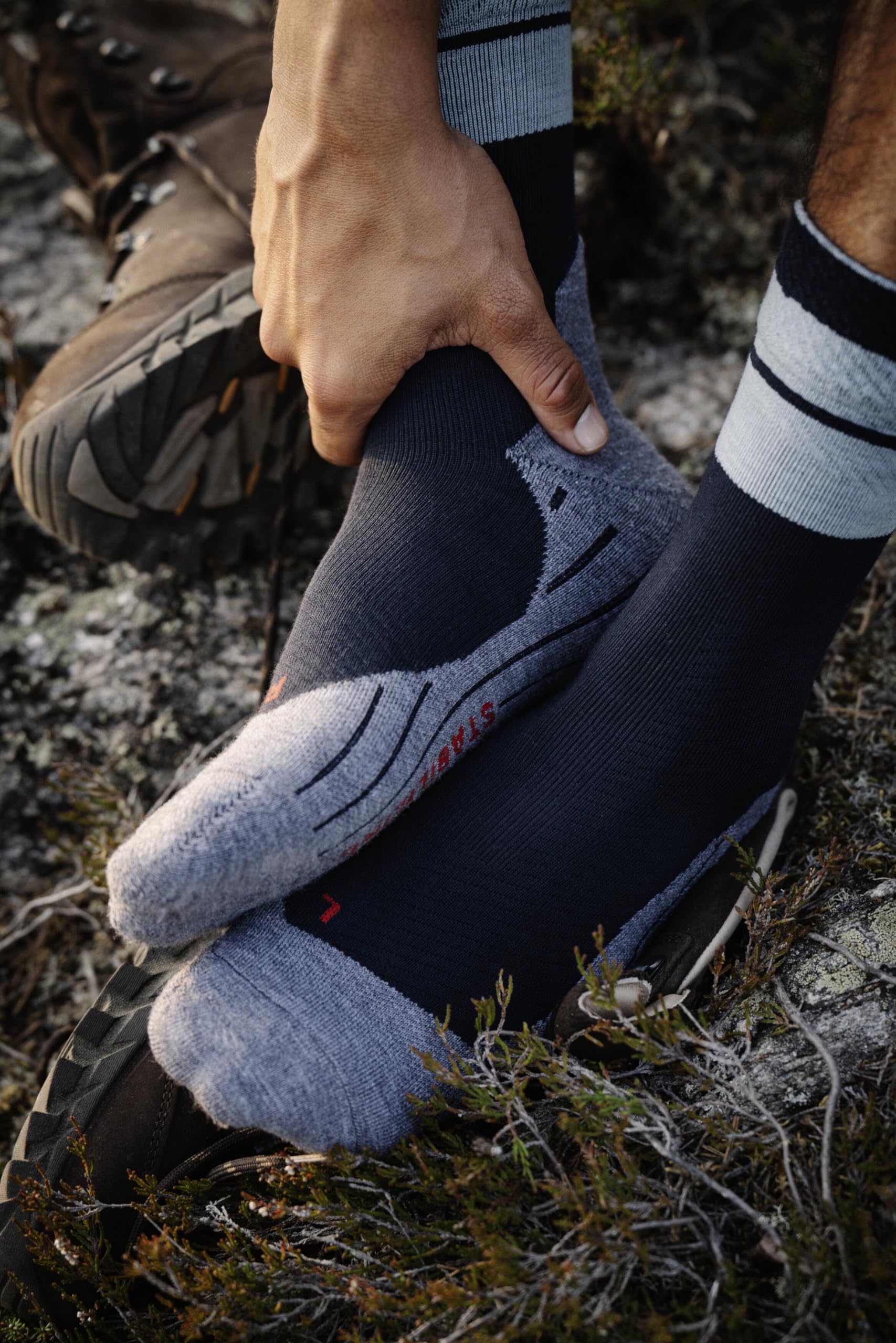 falke-tk2-stabilizing-wandersocken-marine-42-43-merino image 4