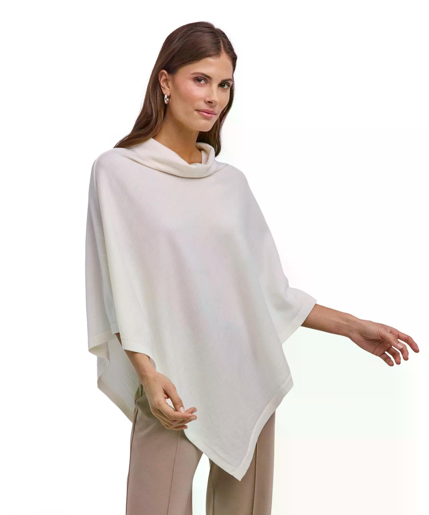 falke-merino-favorites-poncho-merinowolle-schwarz image 7